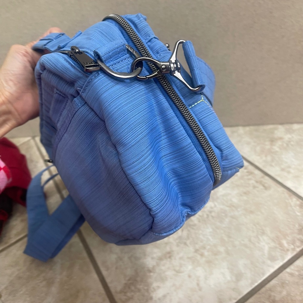 Lug Blue Quilted Crossbody Bag Multi-Pocket Travel Shoulder Bag purse blue - Picture 5 of 9